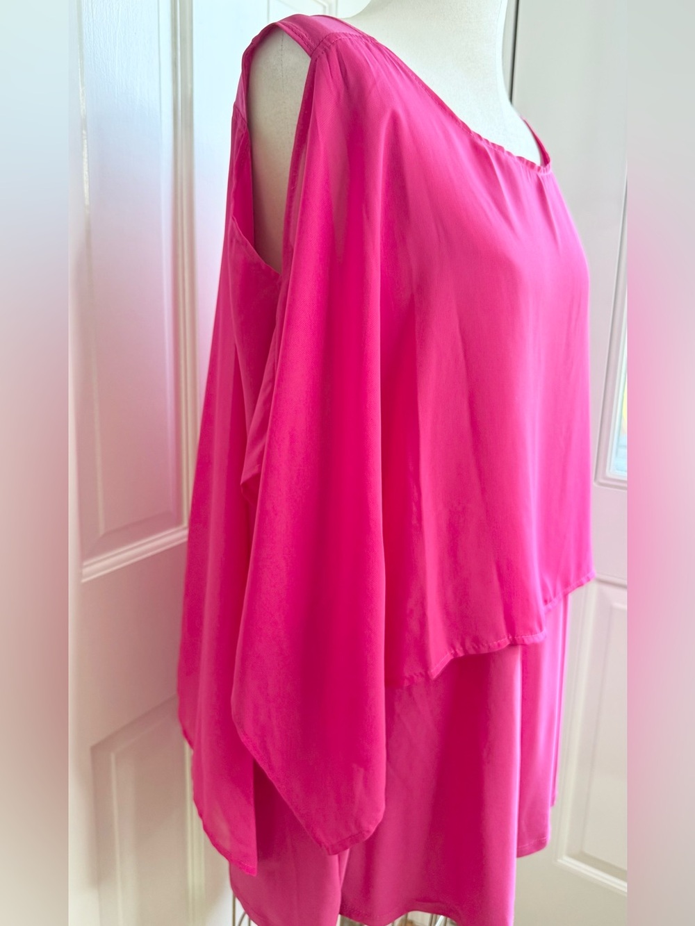 Flowy Hot Pink Layered Tunic Top - Picture 4 of 8